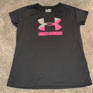 Under Armour T-shirt